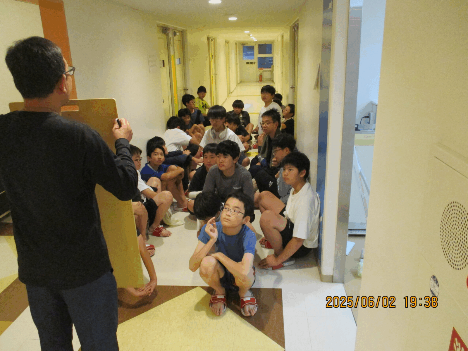 令和7年6月2日①  陽光学舎 中学1年生（男子） 居室移動実施　