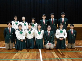 中学生徒会執行部新旧交代式